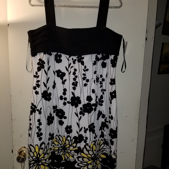 Spring Dress - Picture 2 of 6